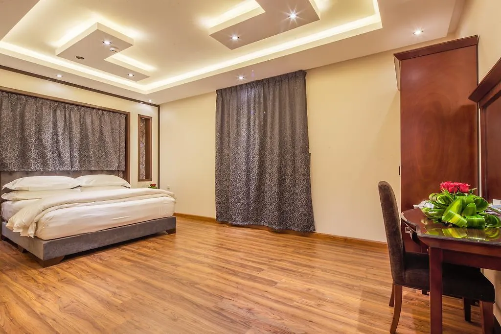 Revan Palace Ar Riyad 4*,